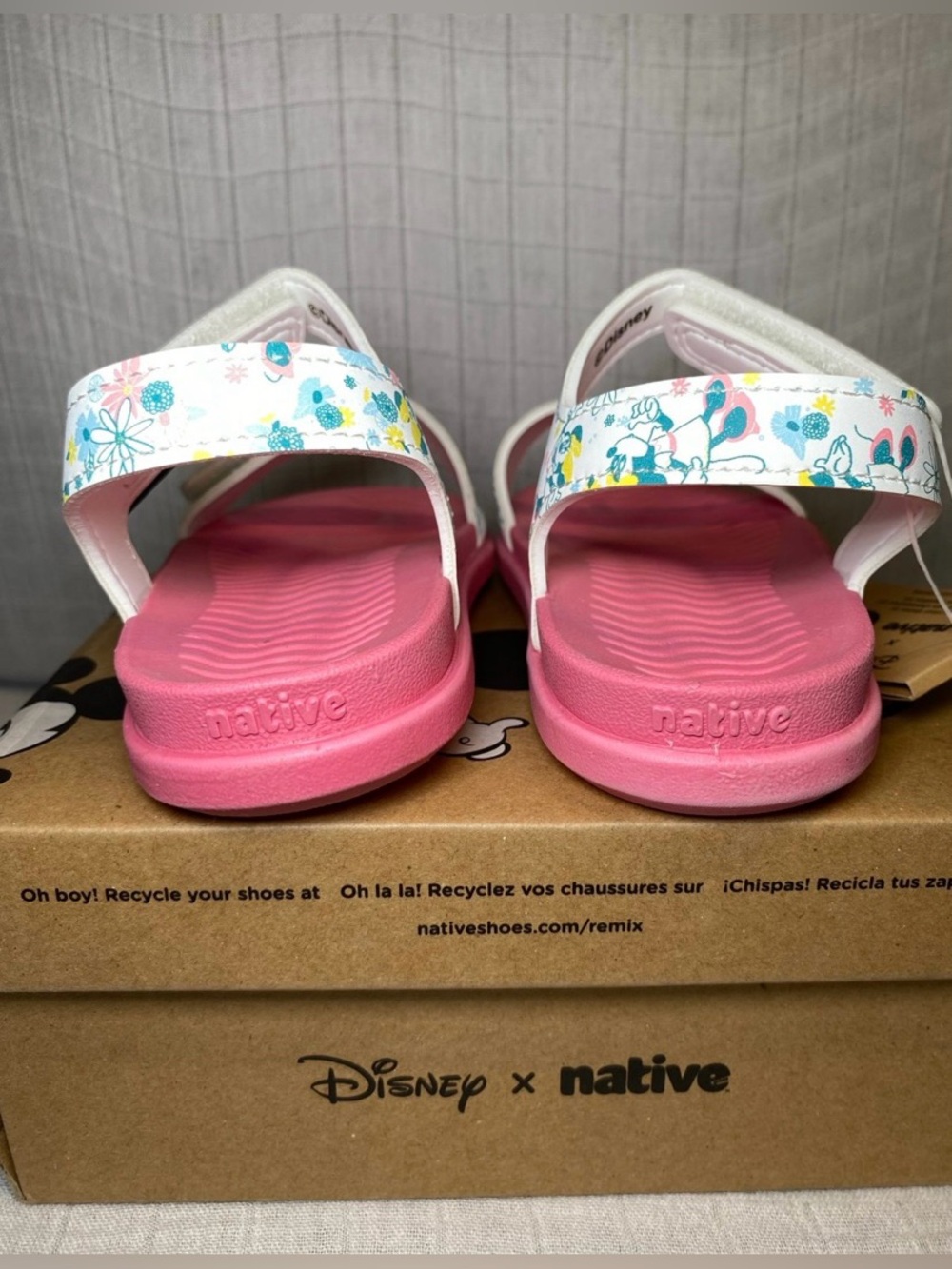 Native Minnie Sandals - Picture 3 of 4